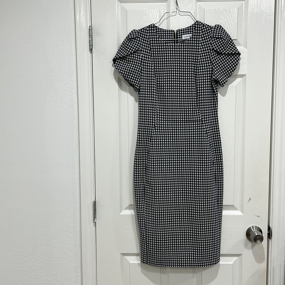 Calvin Klein gingham plaid navy blue and white puffy sleeves midi dress